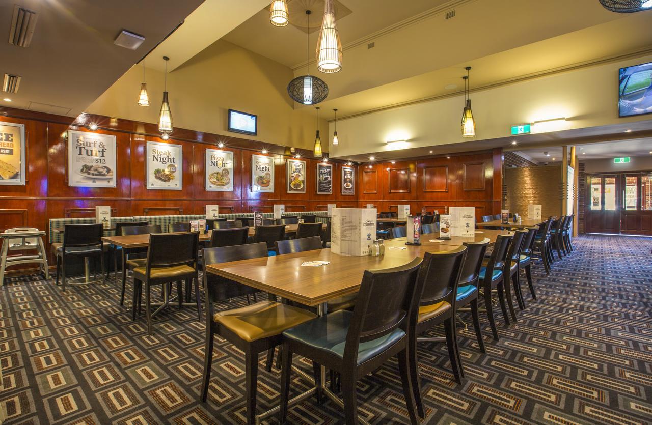 Nightcap At Blue Cattle Dog Hotel Rooty Hill Exterior photo